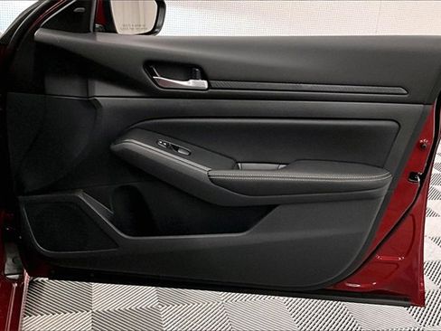 New 2025 Nissan Altima 2.5 SV w/ SV Special Edition Package image 33