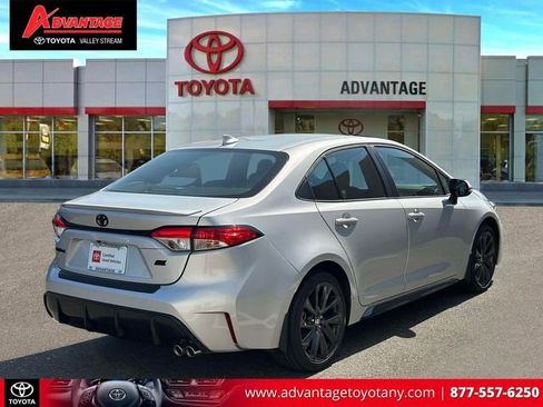 Used 2023 Toyota Corolla SE w/ Carpet Mat Package (TMS) FWD image 7