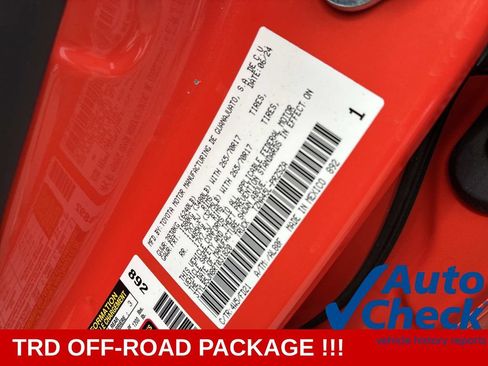 Used 2024 Toyota Tacoma TRD Off-Road AWD/4WD image 22