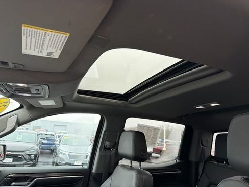 Used 2022 Chevrolet Silverado 1500 LTZ w/ LTZ Premium Package image 26