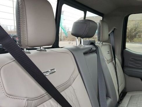 New 2026 Ford F250 Platinum w/ Platinum Plus Package image 30