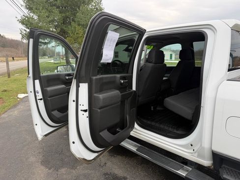 Used 2020 GMC Sierra 2500 4WD Crew Cab 159 w/ Convenience Package image 35
