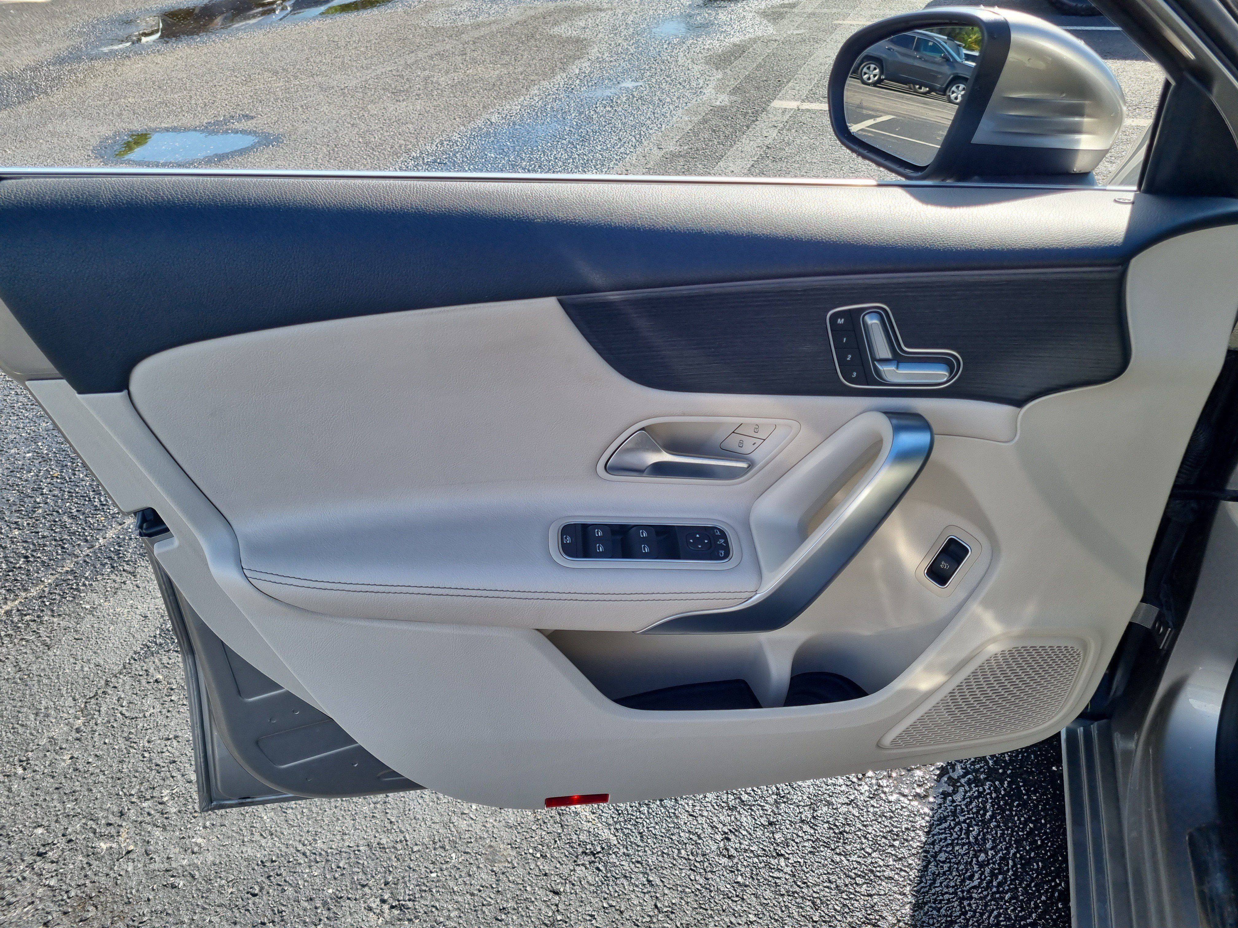 Used 2019 Mercedes-Benz A 220 image 21