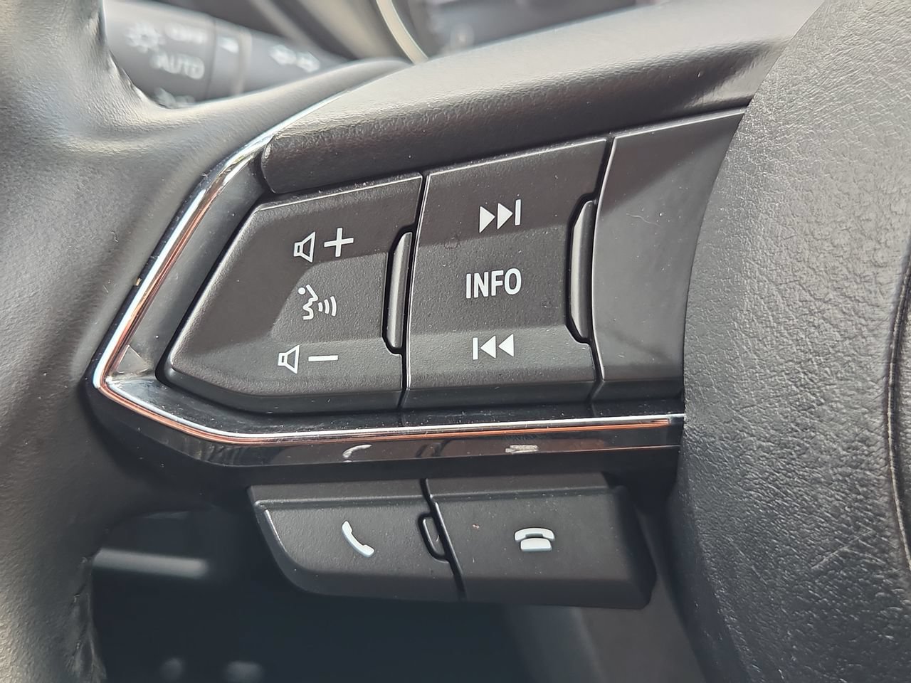 Used 2020 MAZDA CX-5 Touring FWD image 27