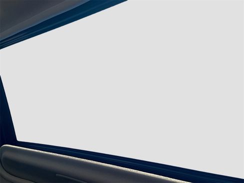 Used 2023 Subaru Crosstrek 2.0i Premium image 22