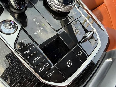 Used 2019 BMW X7 xDrive50i w/ M Sport Package image 68