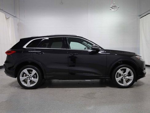 Certified 2025 Audi Q5 Premium Plus w/ Premium Plus AWD/4WD image 11