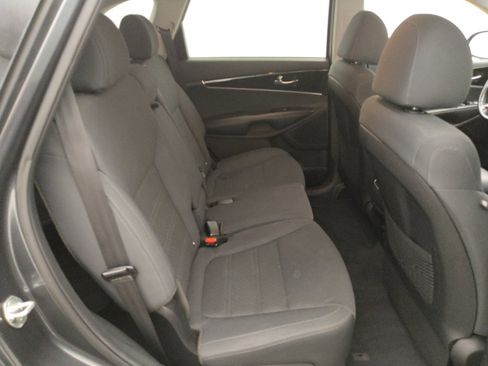 Used 2020 Kia Sorento LX w/ LX I4 Convenience Package FWD image 19