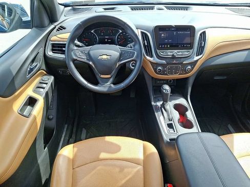 Used 2021 Chevrolet Equinox Premier AWD/4WD image 8