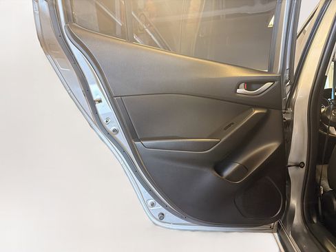 Used 2015 MAZDA MAZDA3 i Touring image 25