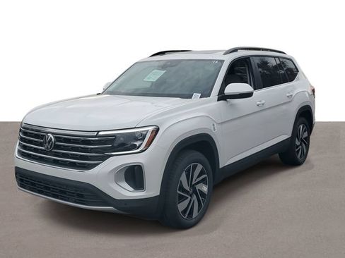 New 2026 Volkswagen Atlas SE FWD image 2