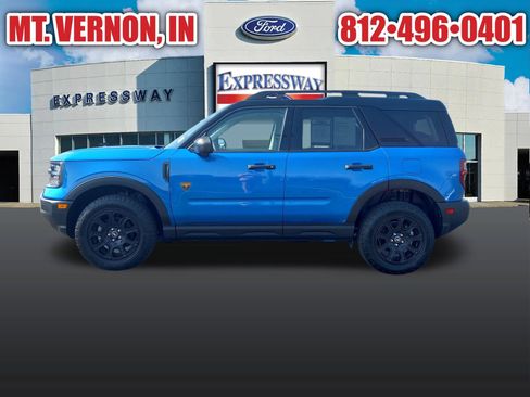Used 2025 Ford Bronco Sport Badlands AWD/4WD image 10