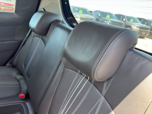 Used 2014 Chevrolet Spark LT FWD image 30