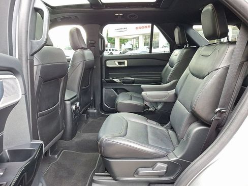 Used 2023 Ford Explorer ST w/ Equipment Group 401A AWD/4WD image 11