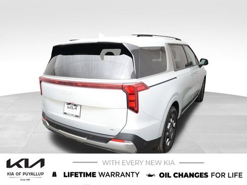 New 2027 Kia Carnival SX FWD image 5