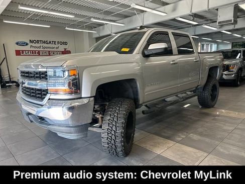Used 2017 Chevrolet Silverado 1500 LT AWD/4WD image 13