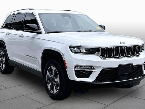 Used 2022 Jeep Grand Cherokee Limited 4xe w/ Luxury Tech Group II AWD/4WD image 3