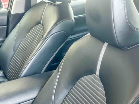 Used 2022 Toyota Camry SE FWD image 23