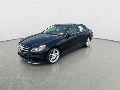 Used 2014 Mercedes-Benz E 350 4MATIC Sedan image 4