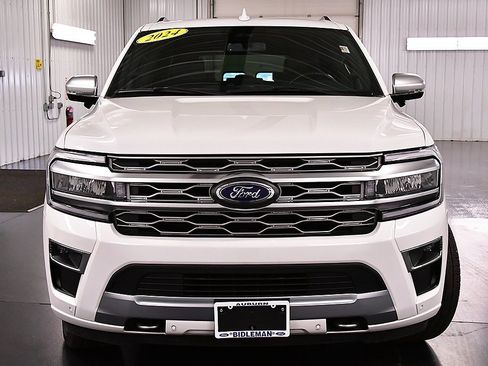 Used 2024 Ford Expedition Max Platinum image 2