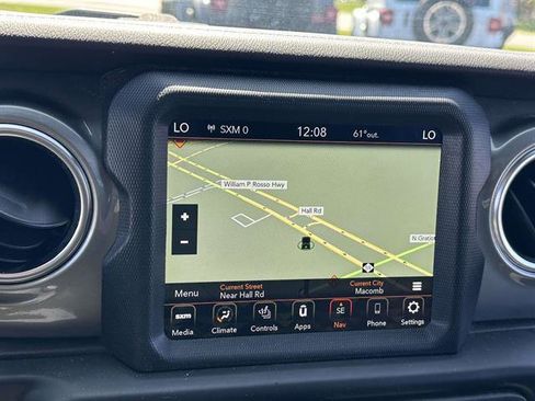 Used 2023 Jeep Wrangler Unlimited Sahara w/ Cold Weather Group AWD/4WD image 18