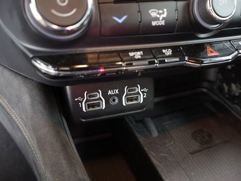 Used 2023 Dodge Durango R/T w/ Hemi Orange Plus Package AWD/4WD image 63
