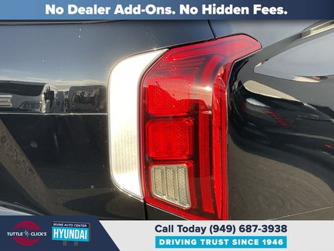 Certified 2023 Hyundai Palisade Calligraphy FWD image 12