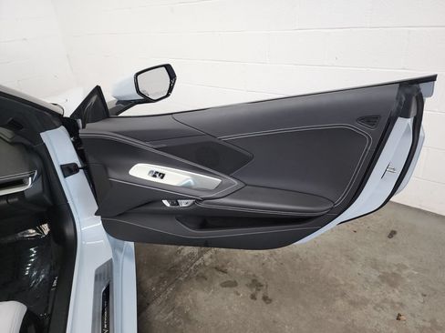 Used 2024 Chevrolet Corvette Stingray Convertible w/ Z51 Performance Package RWD image 29