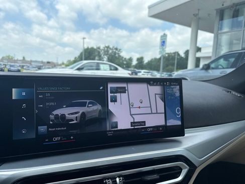 Used 2023 BMW i4 eDrive35 RWD image 16