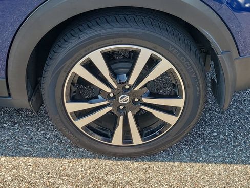 Certified 2020 Nissan Kicks SR FWD image 5