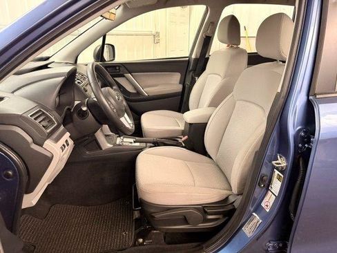 Used 2017 Subaru Forester 2.5i w/ Alloy Wheel Package AWD/4WD image 5