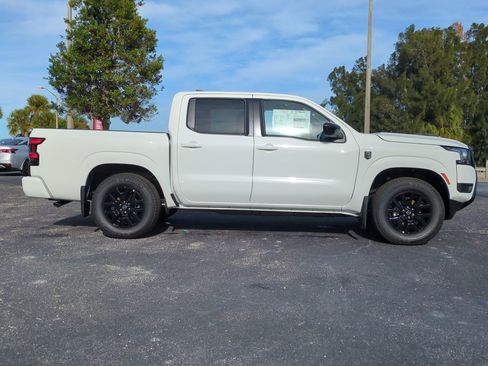 New 2026 Nissan Frontier SV image 3