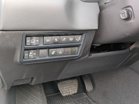 Used 2025 Toyota Sequoia Platinum w/ Tow Technology Package AWD/4WD image 16