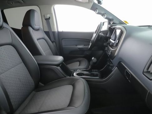 Used 2018 Chevrolet Colorado Z71 image 30