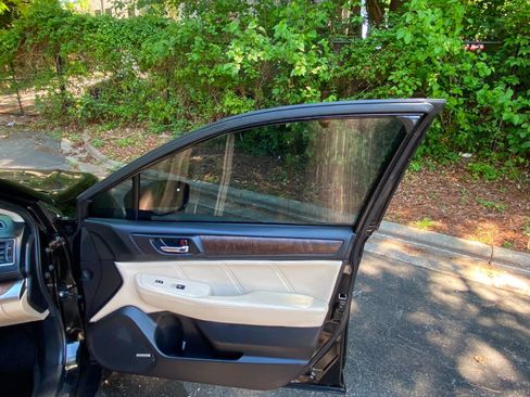 Used 2019 Subaru Outback 2.5i Limited AWD/4WD image 56