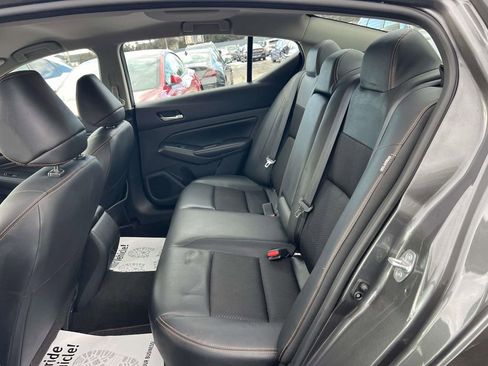 Used 2022 Nissan Altima 2.5 SR image 13