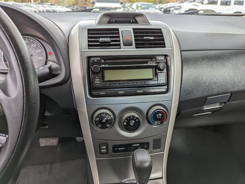 Used 2012 Toyota Corolla S image 13