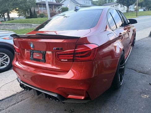Used 2018 BMW M3 RWD image 5