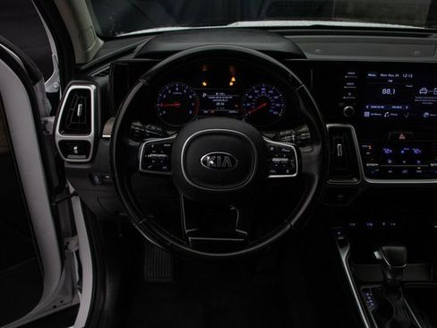 Used 2021 Kia Sorento EX image 25