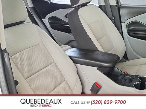 Used 2024 GMC Terrain SLE FWD image 30