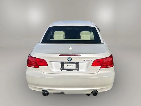 Used 2011 BMW 335i Convertible image 4