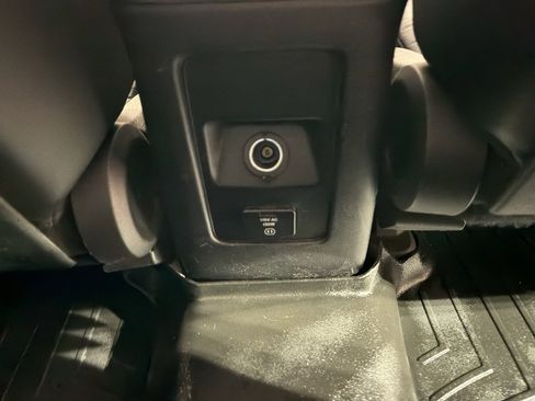 Used 2018 Dodge Journey GT image 26