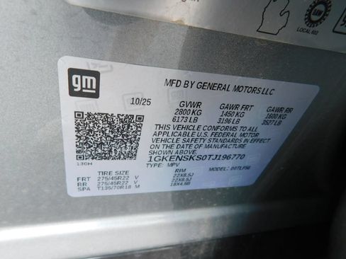Certified 2026 GMC Acadia Denali Ultimate w/ LPO, Floor Liner Package FWD image 9