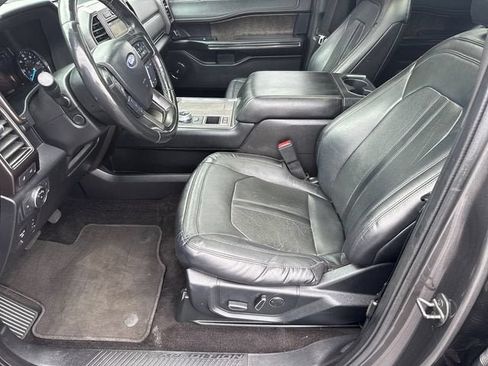 Used 2019 Ford Expedition Limited w/ Equipment Group 301A RWD image 10