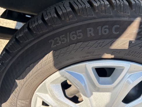 Used 2024 Ford Transit 250 Low Roof w/ Exterior Upgrade Package image 25