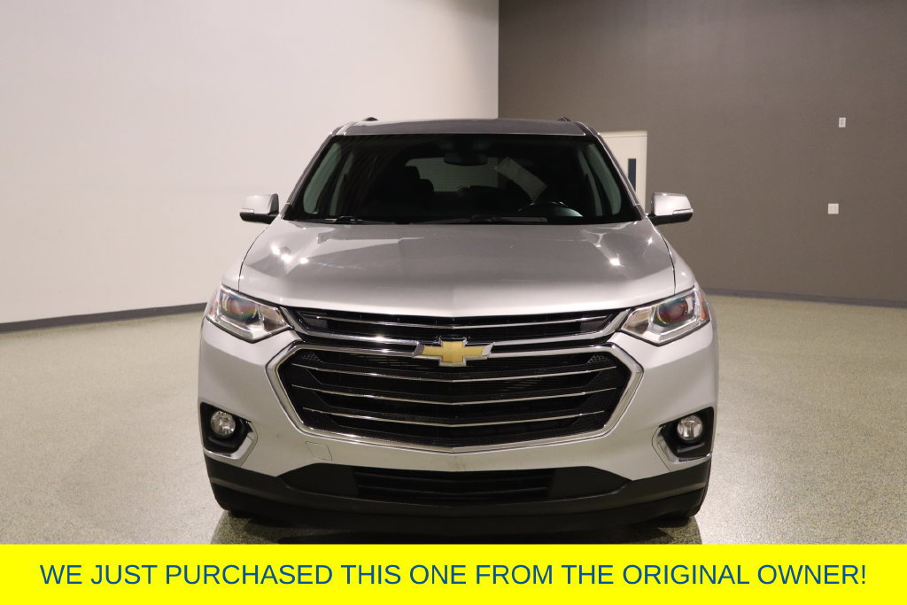 Used 2021 Chevrolet Traverse LT FWD image 2