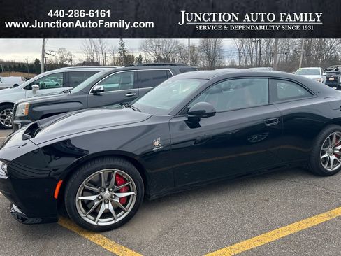 Used 2024 Dodge Charger R/T Scat Pack w/ Plus Group image 1