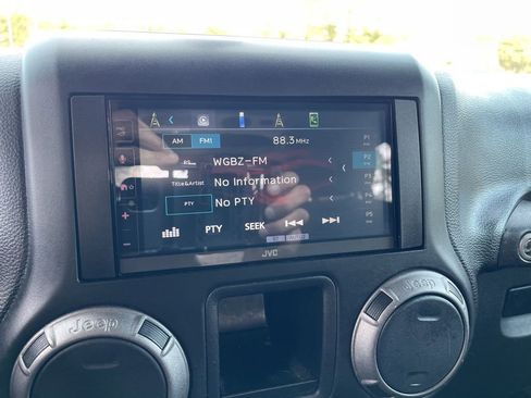 Used 2016 Jeep Wrangler Sport w/ Quick Order Package 24S image 11