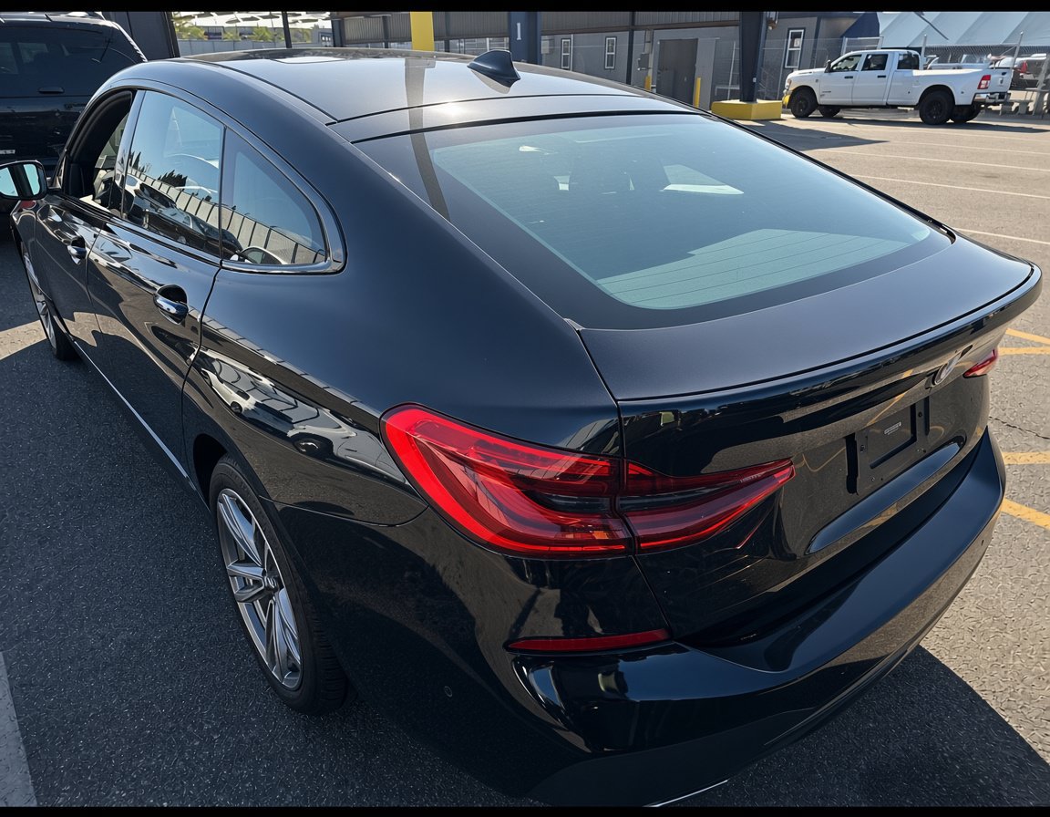 Used 2018 BMW 640i Gran Turismo xDrive w/ M Sport Package AWD/4WD image 3