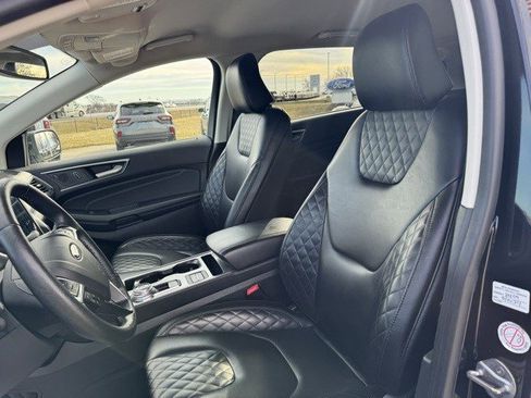 Used 2024 Ford Edge Titanium image 13